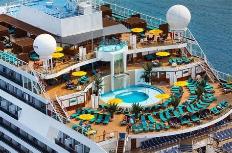 Recharge and Relax: The Serenity Deck on the Carnival Magic